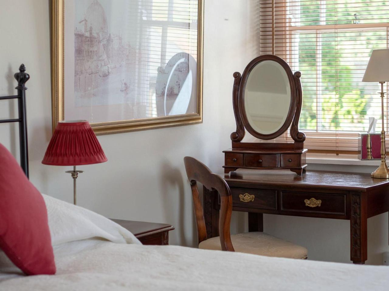 The White House Hotel Charmouth Buitenkant foto