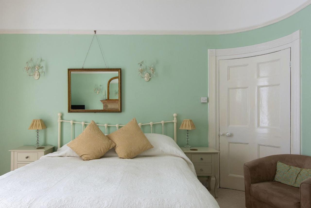 The White House Hotel Charmouth Buitenkant foto