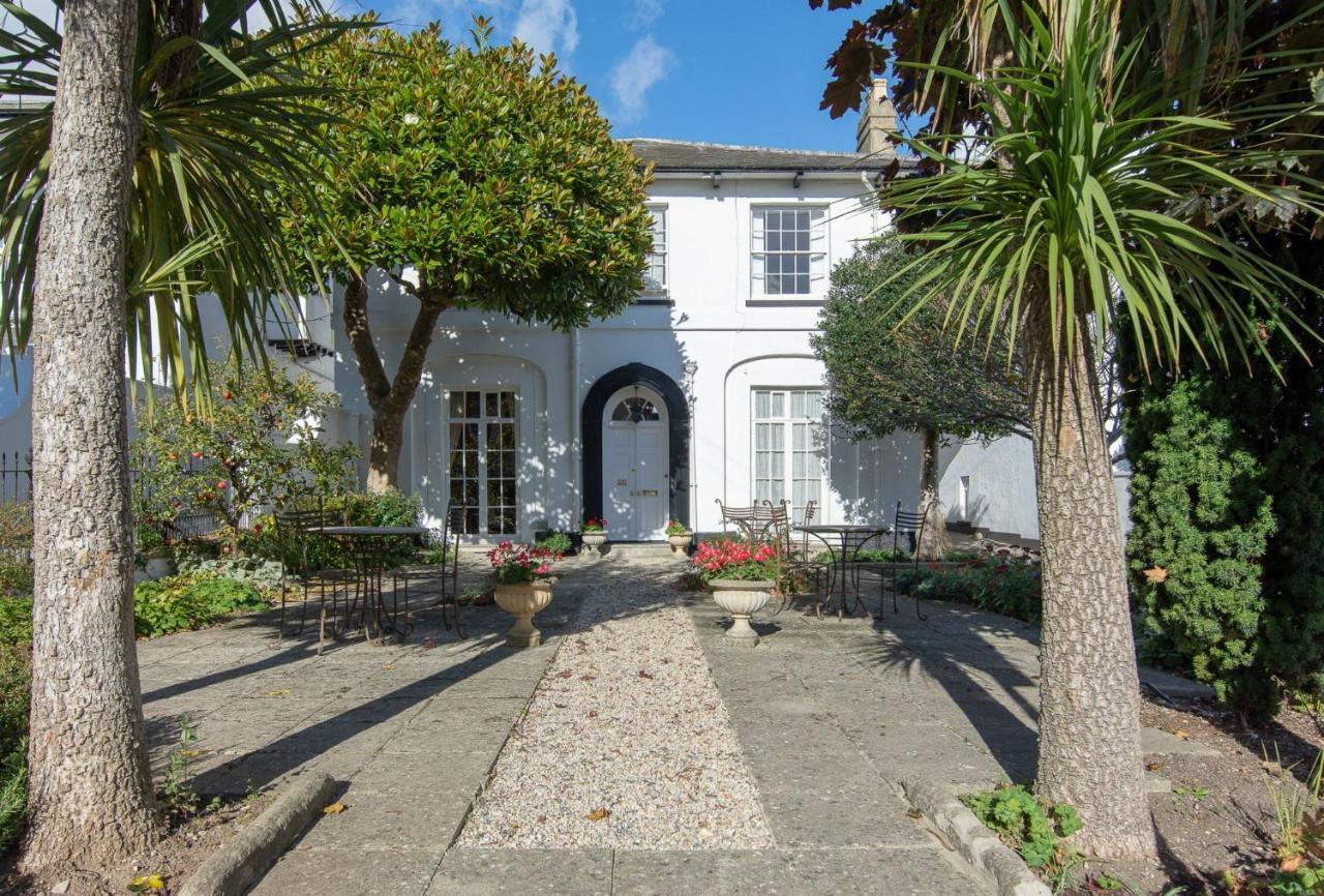 The White House Hotel Charmouth Buitenkant foto