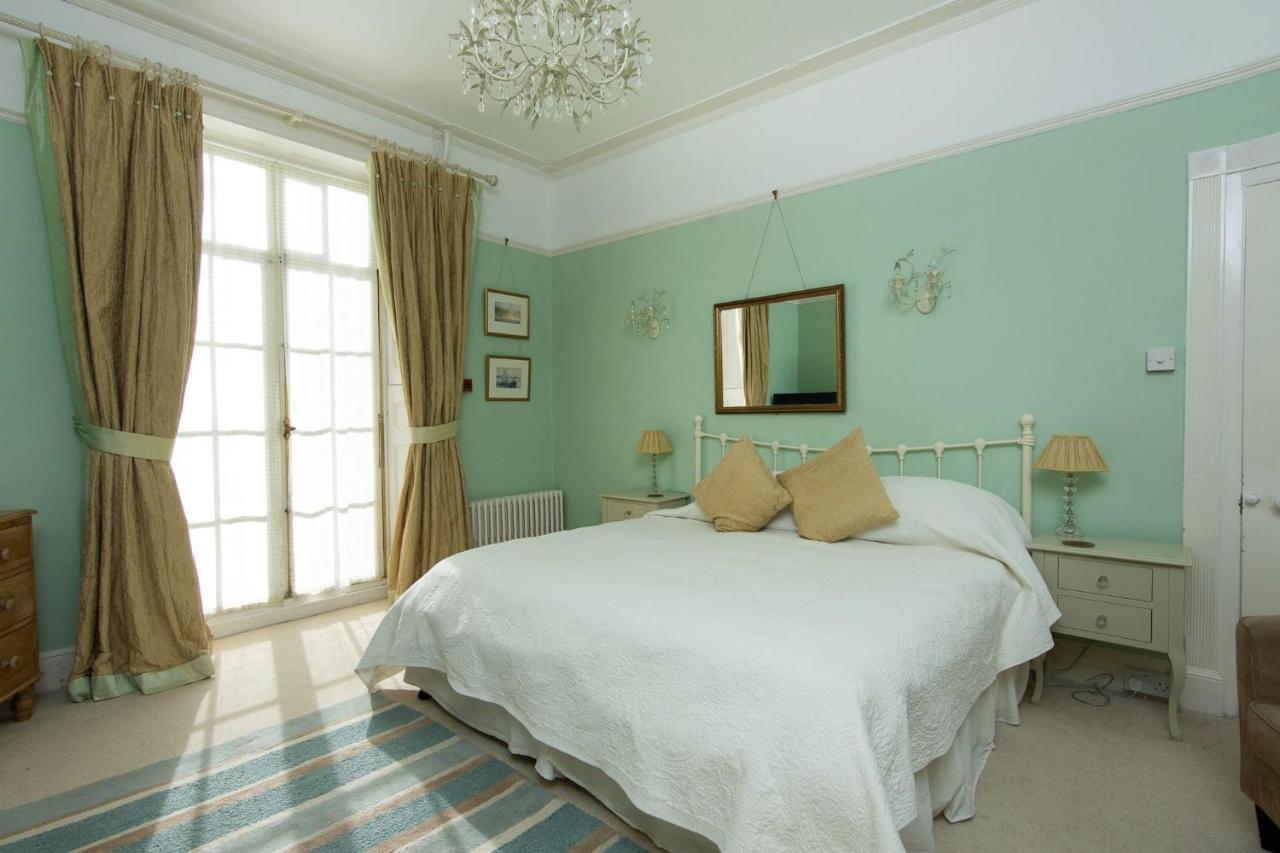 The White House Hotel Charmouth Buitenkant foto