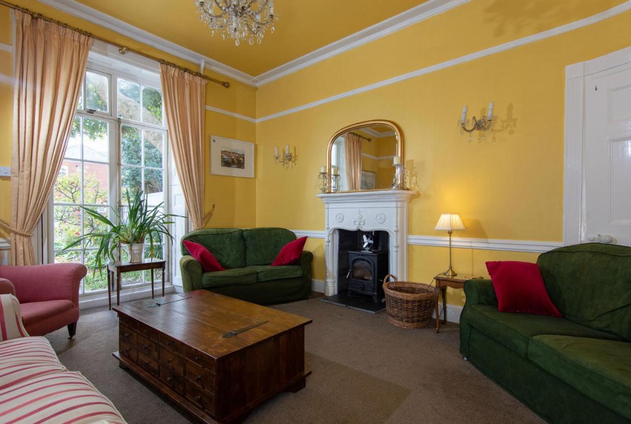 The White House Hotel Charmouth Buitenkant foto
